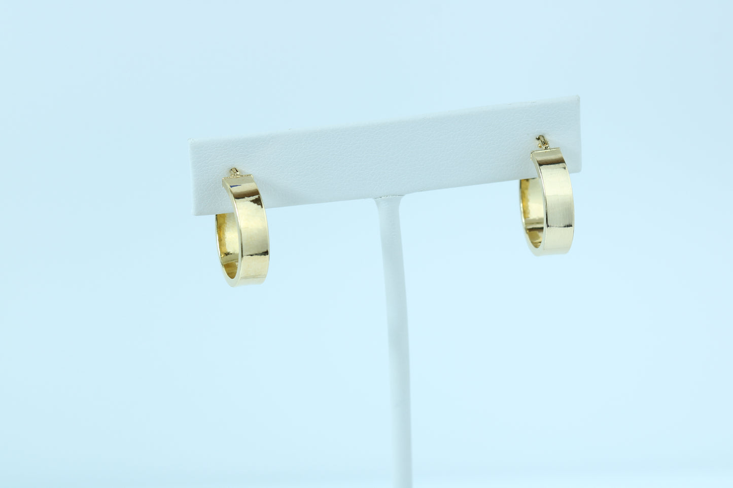 18K Yellow Gold Flat Thick Hoop Earrings – Real Solid Gold 19mm Everyday Hoops