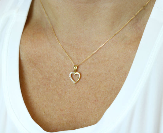 18K Yellow Gold Heart Pendant + 18K Gold Chain | Classic Fine Jewelry Gift