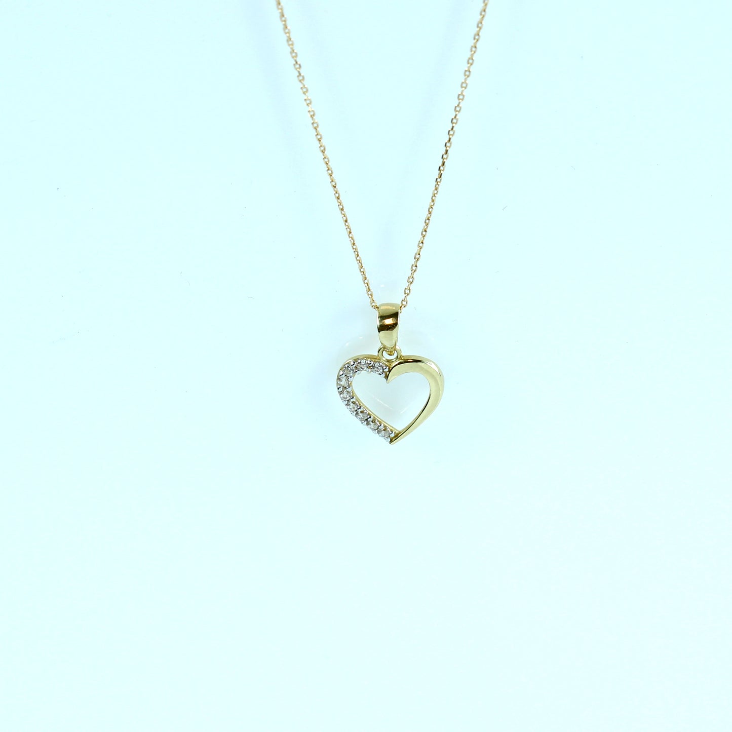 18K Yellow Gold Heart Pendant + 18K Gold Chain | Classic Fine Jewelry Gift