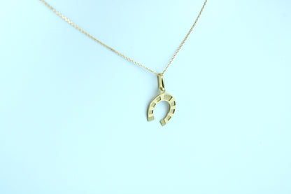 18K Yellow Gold Horseshoe Pendant | Lucky Charm Fine Jewelry + 18k gold chain